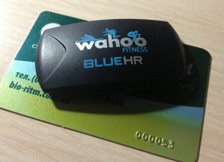 ОБЗОР: Кардиодатчик Wahoo Fitness Blue HR