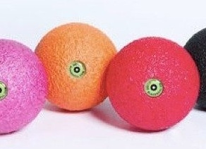 8 упражнений с массажными мячами для восстановления после тренировок